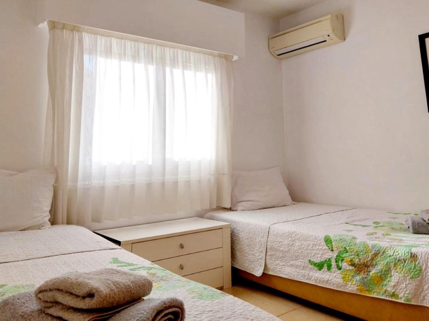 Sun Tower 101 Apartment ลิมาซอล ภายนอก รูปภาพ